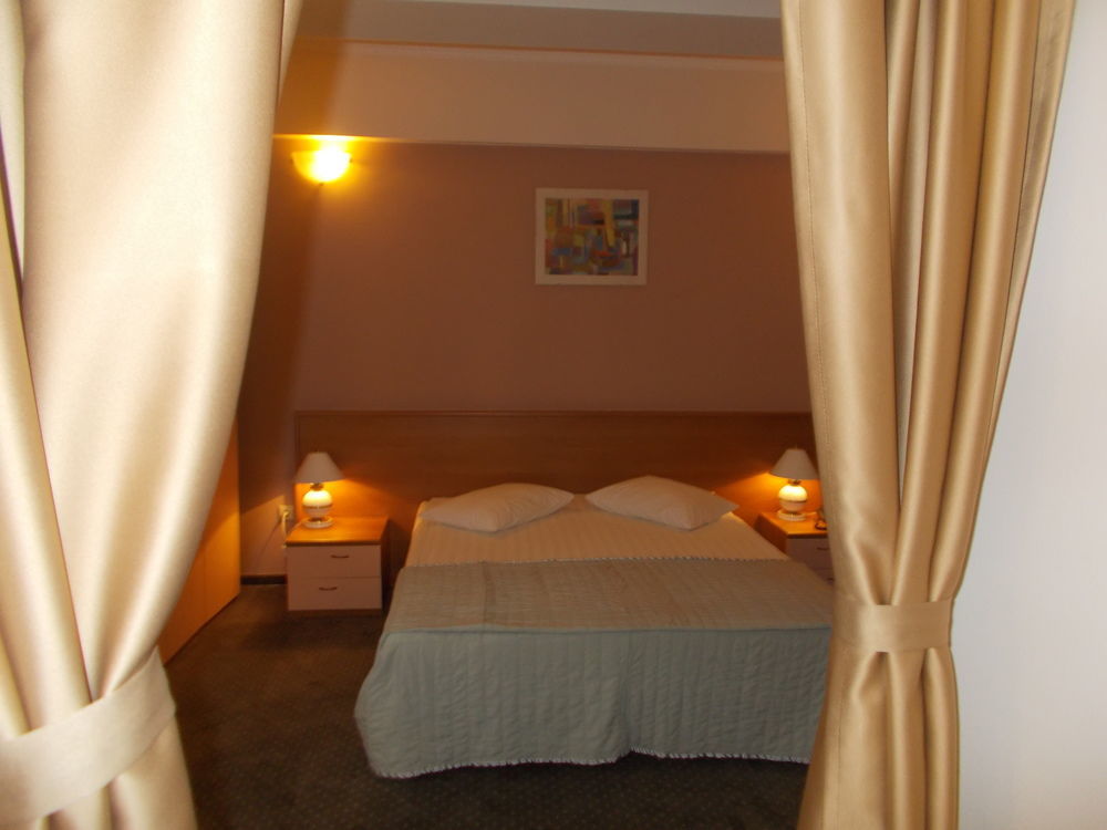 Hotel Reghina Timişoara Buitenkant foto