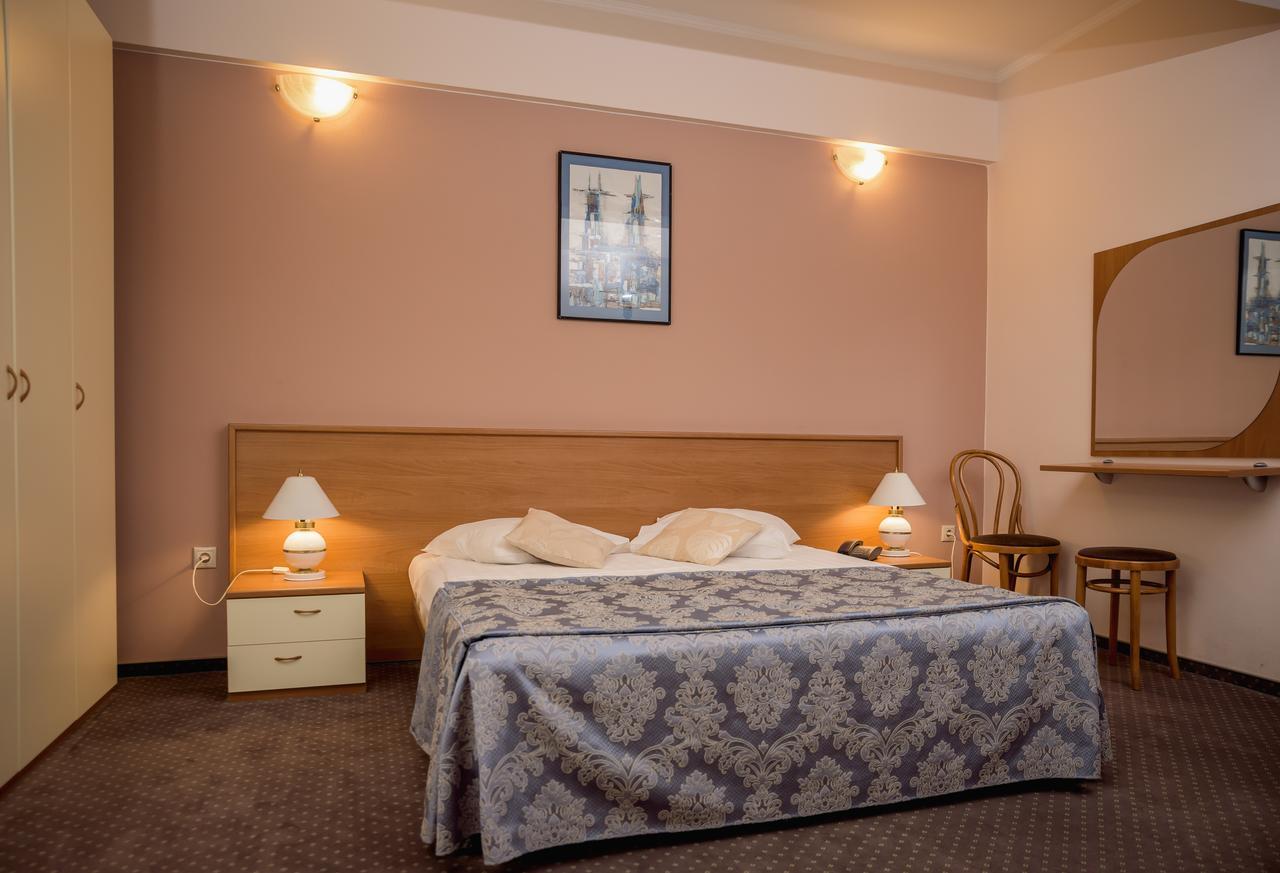 Hotel Reghina Timişoara Buitenkant foto