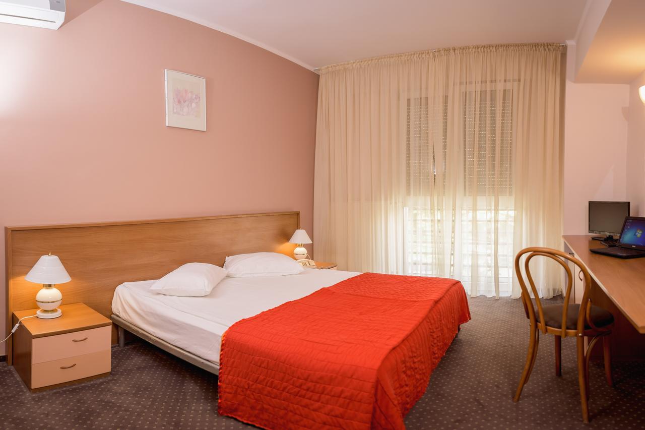 Hotel Reghina Timişoara Buitenkant foto