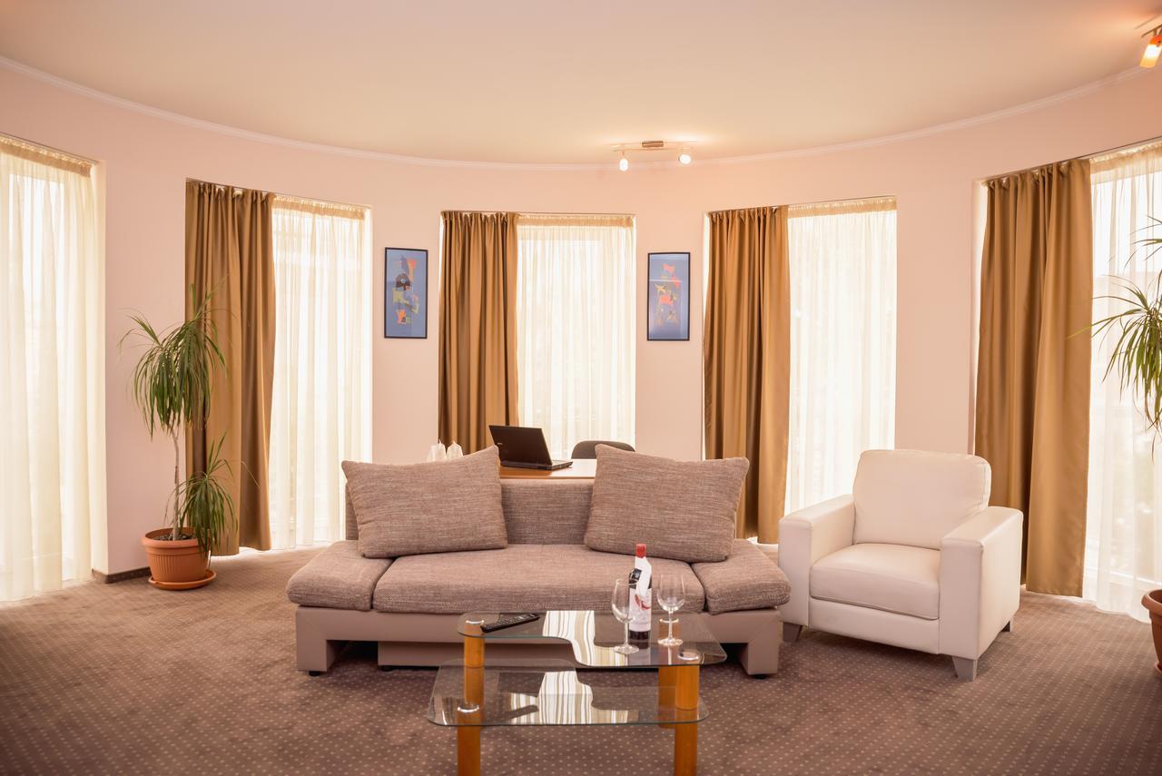 Hotel Reghina Timişoara Buitenkant foto